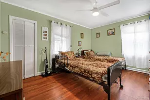 1031 Theodora St, Franklin Square, NY 11010 - Photo 7