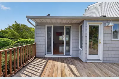 9 Eldridge Place, Glen Cove, NY 11542 - Photo 35