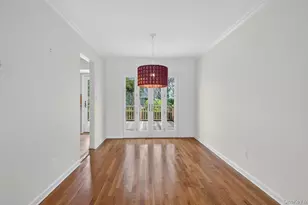 9 Eldridge Pl, Glen Cove, NY 11542 - Photo 15
