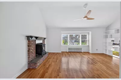 9 Eldridge Place, Glen Cove, NY 11542 - Photo 17