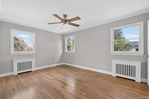 9 Eldridge Pl, Glen Cove, NY 11542 - Photo 29