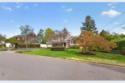 9 Eldridge Place, Glen Cove, NY 11542 - Photo 5