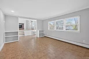 9 Eldridge Pl, Glen Cove, NY 11542 - Photo 13