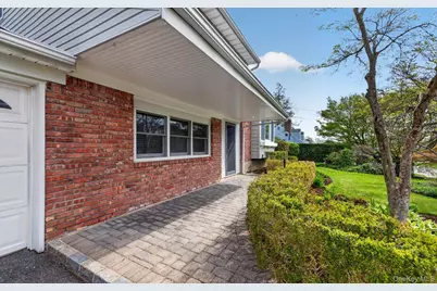 9 Eldridge Place, Glen Cove, NY 11542 - Photo 3