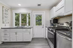 12 Long St, Lake Grove, NY 11755 - Photo 7