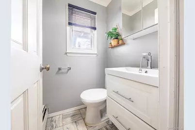 19 Milford Drive, Central Islip, NY 11722 - Photo 15