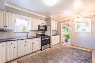 19 Milford Dr, Central Islip, NY 11722 - Photo 7