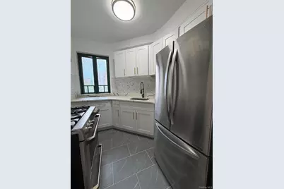 1503 Metropolitan #4F, Bronx, NY 10462 - Photo 5