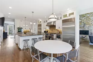 80 Wildwood Dr, Syosset, NY 11791 - Photo 17