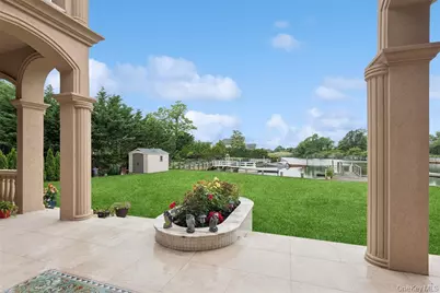1190 Harbor Road, Hewlett, NY 11557 - Photo 41