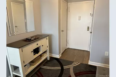 280 Guy Lombardo Avenue #5L, Freeport, NY 11520 - Photo 5