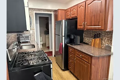 280 Guy Lombardo Avenue #5L, Freeport, NY 11520 - Photo 11