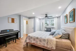 5 Washington Ave, East Islip, NY 11730 - Photo 17