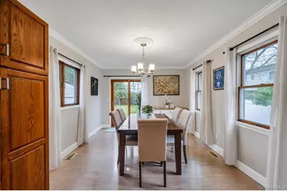 5 Washington Avenue, East Islip, NY 11730 - Photo 9