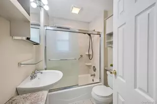 5 Washington Ave, East Islip, NY 11730 - Photo 13