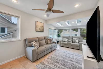 5 Washington Avenue, East Islip, NY 11730 - Photo 11