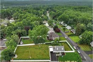 33 Van Wyck Rd, Blauvelt, NY 10913 - Photo 3