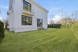 136 Park St, Woodmere, NY 11598 - Photo 37