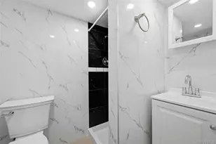 62 Margaret Dr, Coram, NY 11727 - Photo 23