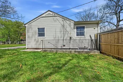 62 Margaret Drive, Coram, NY 11727 - Photo 29