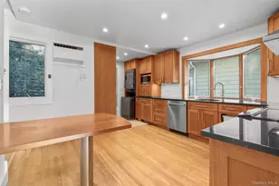 11 Wyndham Rd, Scarsdale, NY 10583 - Photo 15