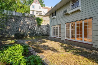 11 Wyndham Road, Scarsdale, NY 10583 - Photo 29