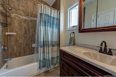 69 Chimney Lane, Levittown, NY 11756 - Photo 19
