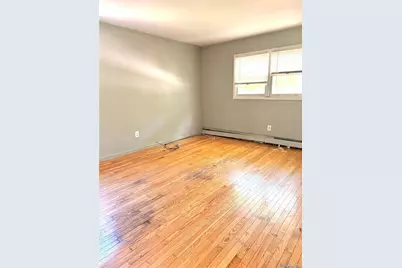 13 Hampton Avenue, Mastic, NY 11950 - Photo 11