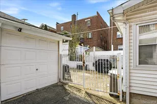 2042 Bogart Ave, Bronx, NY 10462 - Photo 27