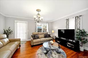 2042 Bogart Ave, Bronx, NY 10462 - Photo 5