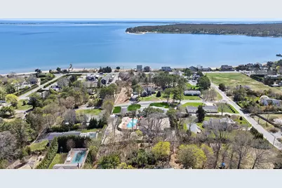 5 Huckleberry Lane E, Hampton Bays, NY 11946 - Photo 25