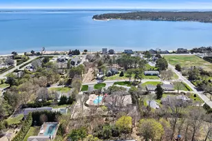 5 Huckleberry Ln E, Hampton Bays, NY 11946 - Photo 25