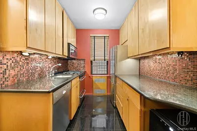54 East 8th Street E 0 #3J, New York, NY 10003 - Photo 17