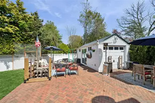 114 Doncaster Rd, Malverne, NY 11565 - Photo 23