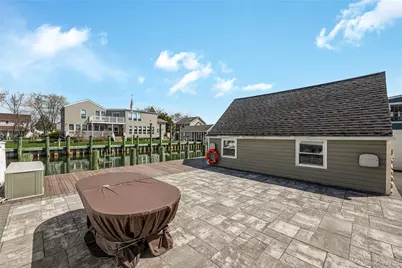 25 Cape Road, Amityville, NY 11701 - Photo 21
