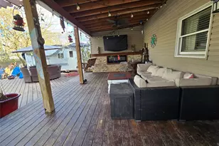 522 Rowlinson Dr, Shirley, NY 11967 - Photo 7