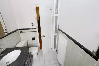 9941 64th Avenue #D17, Rego Park, NY 11374 - Photo 25