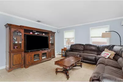 18 Calicotree Lane, Coram, NY 11727 - Photo 15