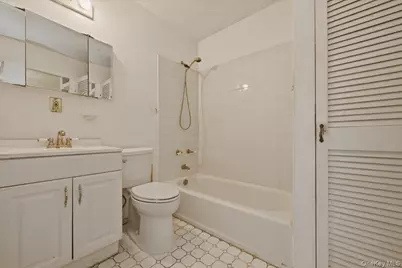 49 Forrest Place, Amityville, NY 11701 - Photo 19
