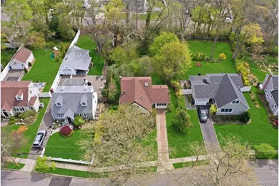 49 Forrest Place, Amityville, NY 11701 - Photo 33