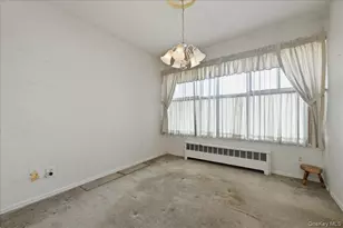 49 Forrest Pl, Amityville, NY 11701 - Photo 7