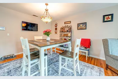 15 S Country Common, West Islip, NY 11795 - Photo 7