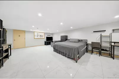 6207 Alderton Street, Rego Park, NY 11374 - Photo 21