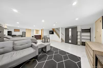 6207 Alderton Street, Rego Park, NY 11374 - Photo 19