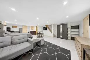 62-07 Alderton St, Rego Park, NY 11374 - Photo 19