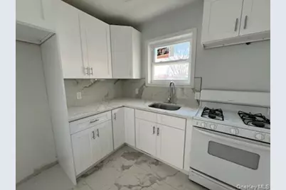 21 Randall Avenue, Lynbrook, NY 11563 - Photo 11