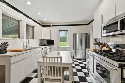 44 Fenimore Road, New Rochelle, NY 10804 - Photo 11