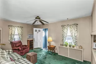 11 Skidmore Pl, Valley Stream, NY 11581 - Photo 3