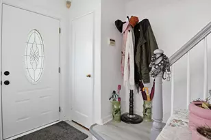 1608 Arkansas Dr, Valley Stream, NY 11580 - Photo 3