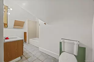 512 Warburton Ave, Yonkers, NY 10701 - Photo 19